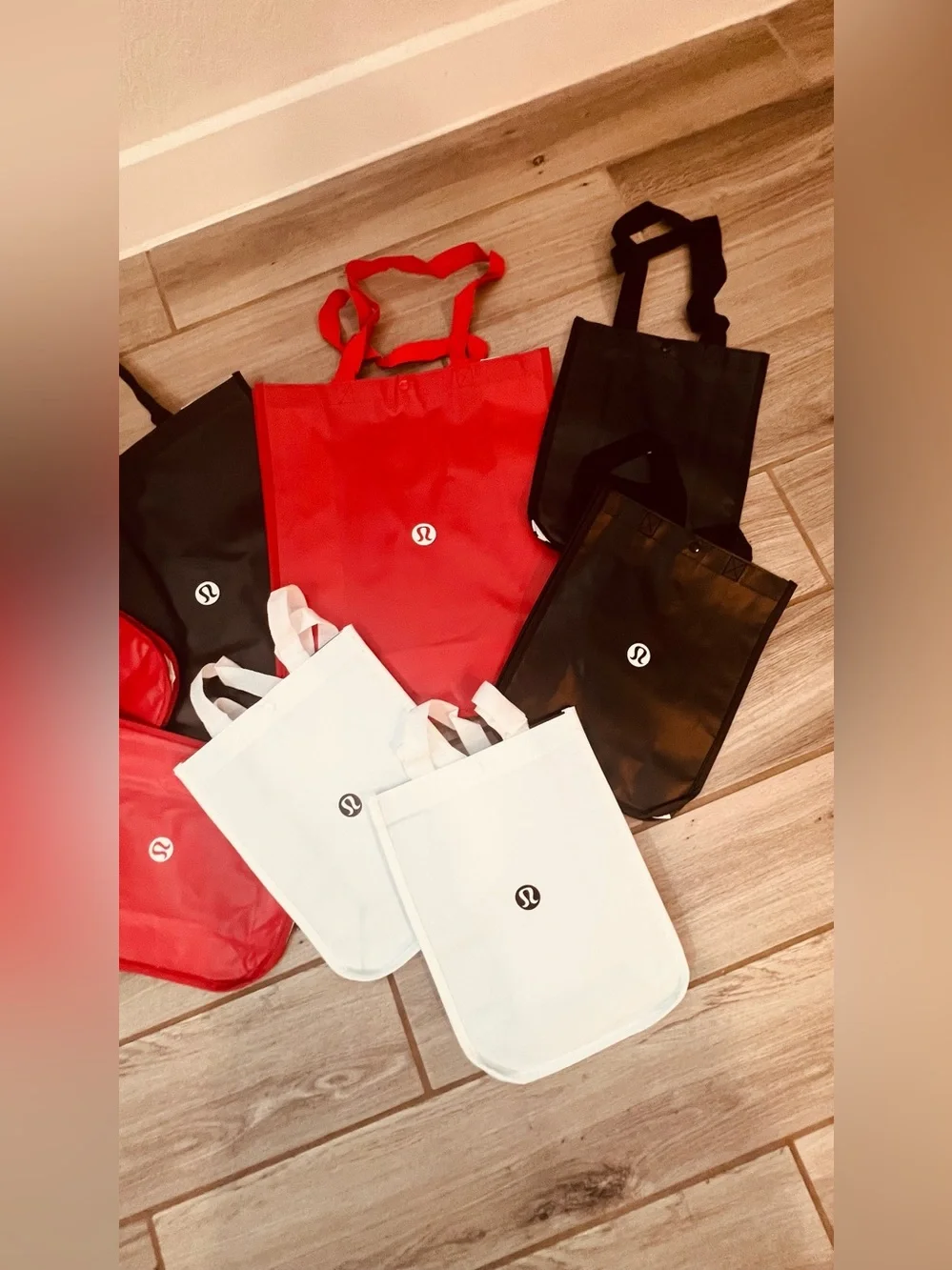 Lululemon Reusable Shopping Tote Bag Bundle - 8 Bags (Large & Small)